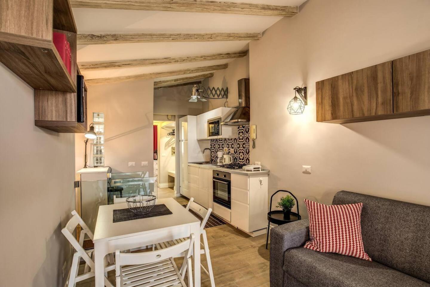 Ferienwohnung Attic With Terrace By Trevi Fountain Rom Exterior foto