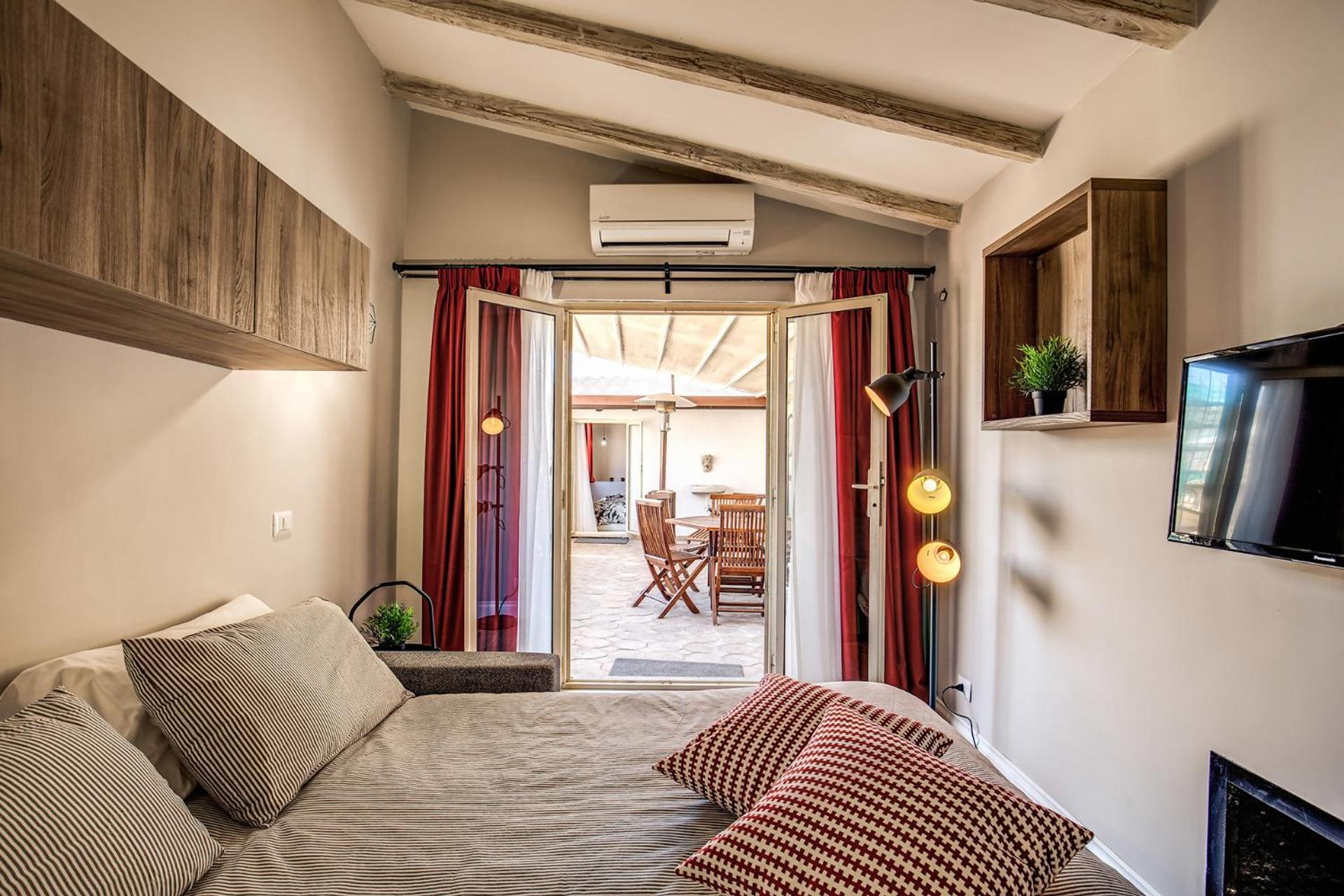 Ferienwohnung Attic With Terrace By Trevi Fountain Rom Exterior foto